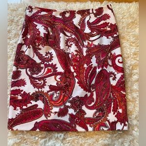 7 Knee length, lined adorable skirt